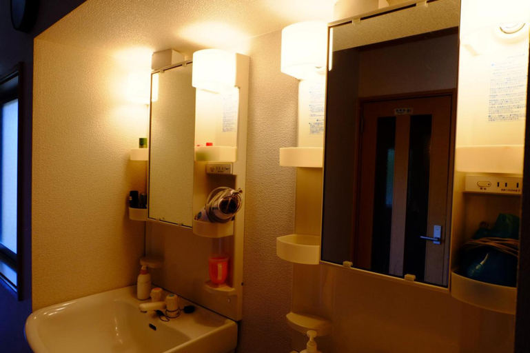 Bathroom 4, Akaishi Ryokan, Fujikawaguchiko