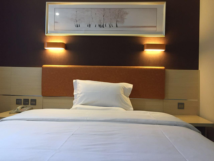 Bedroom 3, 7 Days Premium·Chengde Fengning Xinfeng Road, Chengde