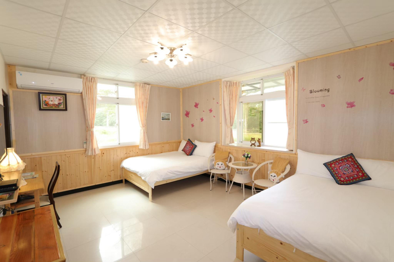 Bedroom 5, 556Jihe, Tainan