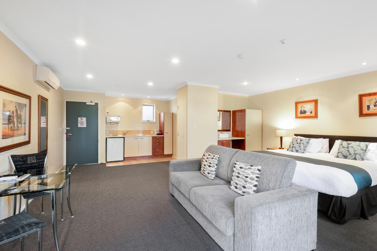 Public Area 4, Aristotles North Shore, Waitakere