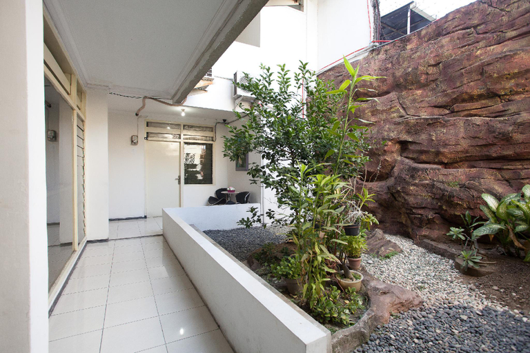 Exterior & Views 5, 143 Dukuh Kupang Residence, Surabaya