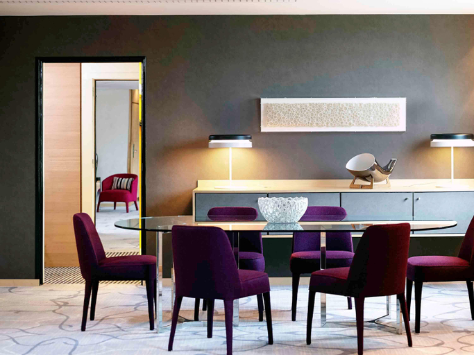 Dining Room 2