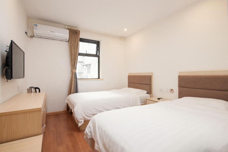 Bedroom, Phoenix Hostel, Shanghai