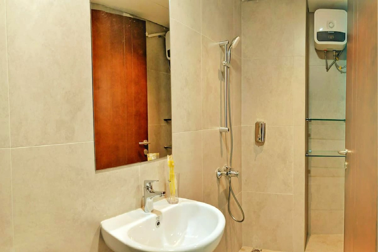 Bathroom 5, Lovina 1018 at Pollux Meisterstadt, Batam