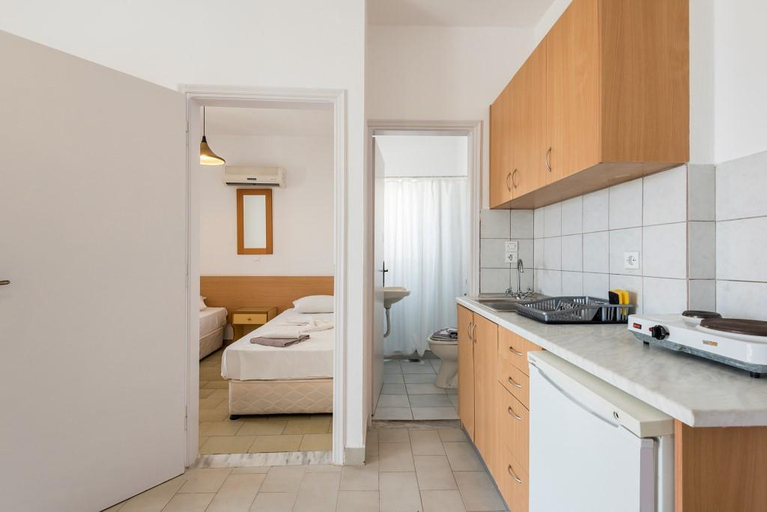2, Kaloxenia Apartments, South Aegean