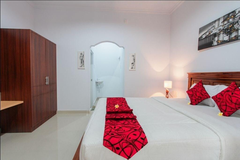 Bedroom, OYO 91326 Two Mades Guest House, Denpasar