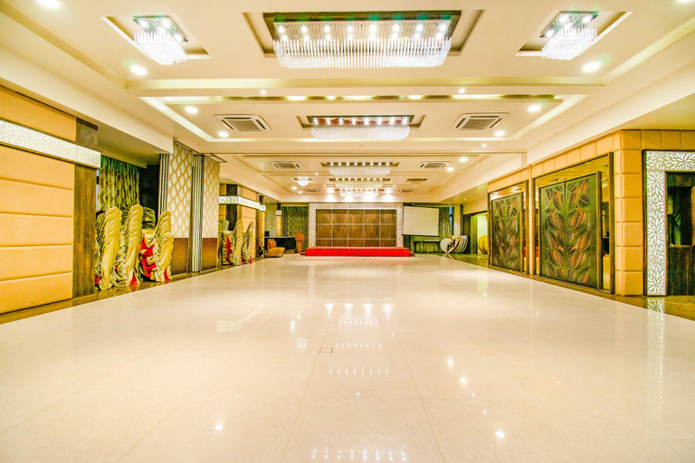 Public Area 2, Hotel Sadanand Regency , Pune