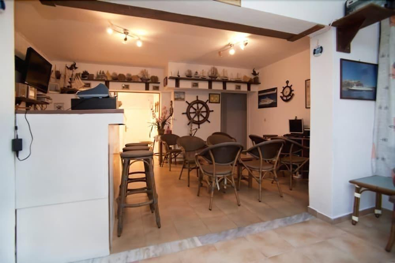 3, Kaloxenia Apartments, South Aegean