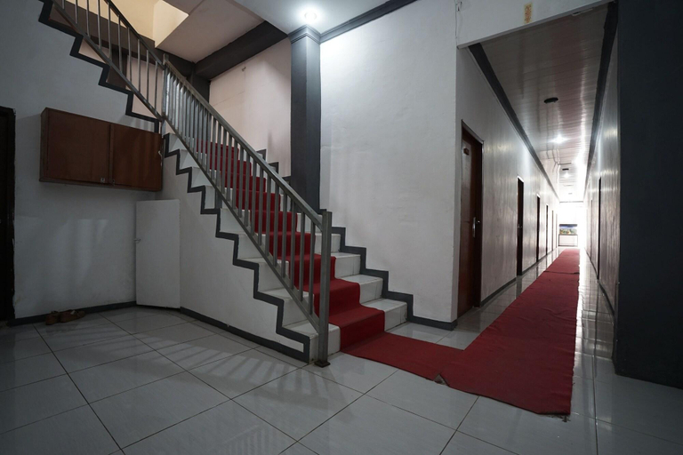 Public Area 3, OYO 1315 Paris Hotel, Lubuklinggau
