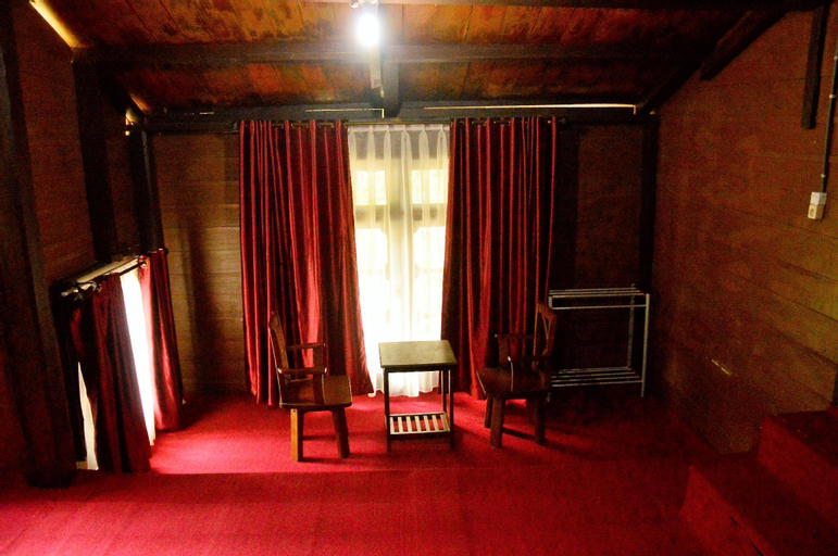 Public Area, Double Bed 7 @ Leuser Ketambe Guesthouse, Southeast Aceh