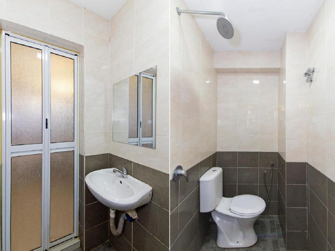 Bathroom 3, Indah Garden Hotel, Ampang
