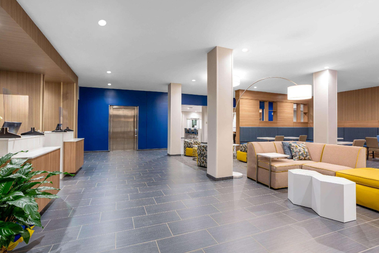 Public Area 2, Microtel Inn & Suites by Wyndham South Hill, Mecklenburg