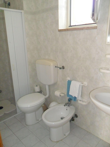Bathroom 5, Hotel Villaggio Stromboli, Messina