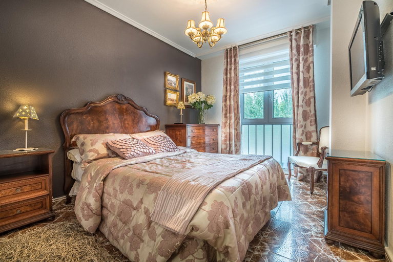 Bedroom 3, Suites Apartamentos Las Brisas, Cantabria