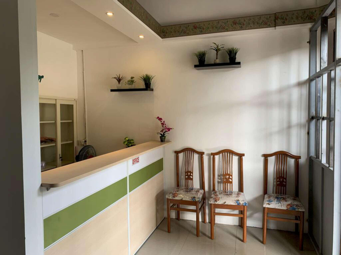 Dining Room, Standar double 05 at happy inn puspo, Semarang