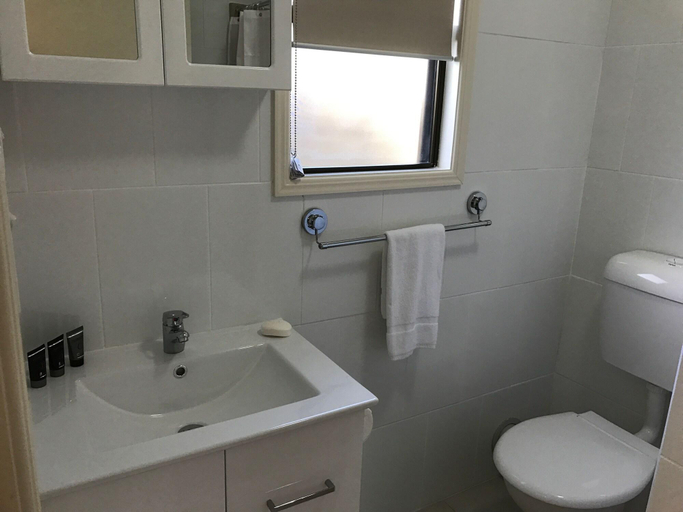 Bathroom 5, The Palms Hervey Bay, Hervey Bay - Pt A