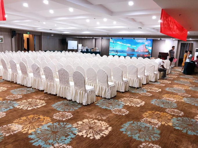 Business Facilities 5, Greentree Eastern Chizhou Changjiang Middle Road R, Chizhou