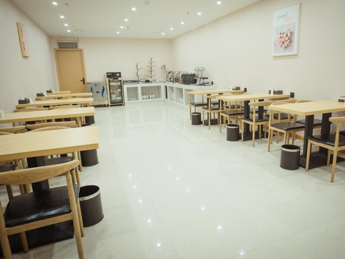 Food & Drinks 5, GreenTree Inn Express Nantong Development Zone Guibiyuan, Nantong