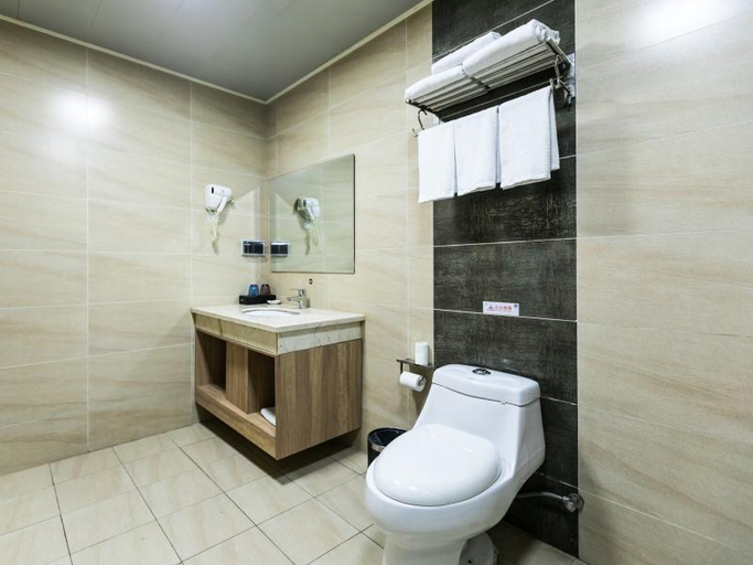 Bathroom 4, GreenTree Inn (Jiangyin Wanda Plaza, Tongfu Road), Wuxi