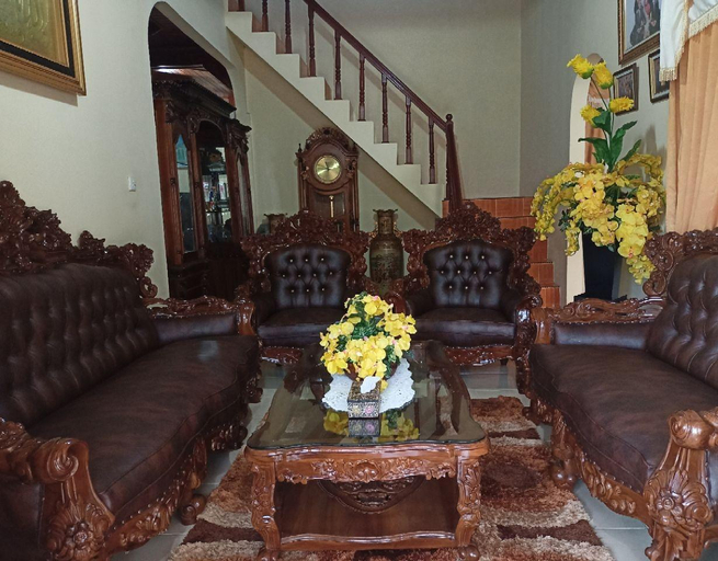 Public Area 2, FERMANA HOMESTAY, South Pesisir