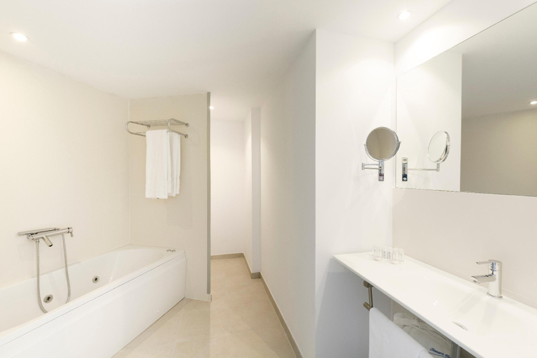 Bathroom, Reverence Mare Hotel, Baleares