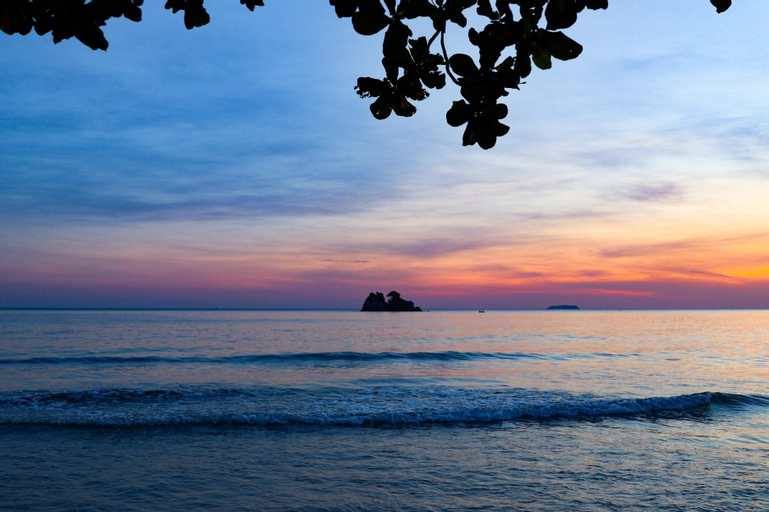 Exterior & Views 4, Escape Condominium Beachfront Suite Studio - E264, Klaeng