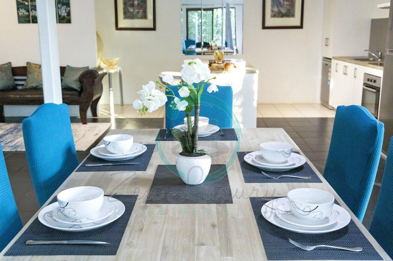 ZEN BY THE BEACHSIDE 3-BR Cozy Family House + Pool, Brinkin