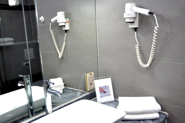 Bathroom 4, Prins Van Oranje, Vlaams Brabant