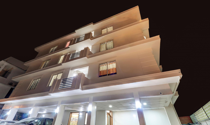 Treebo Petals Suites, Ernakulam