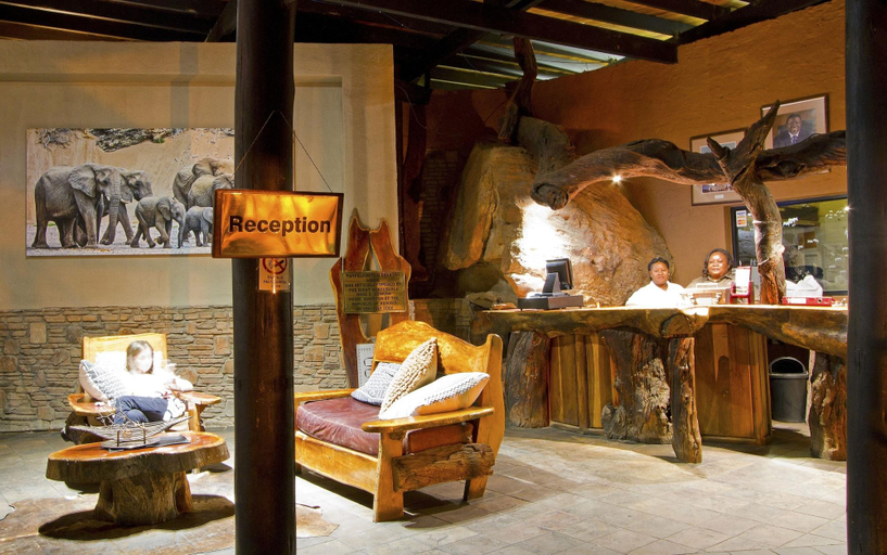 Public Area, Twyfelfontein Country Lodge, Khorixas