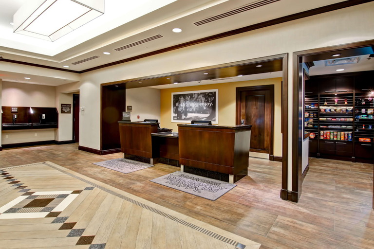 Public Area 2, Hampton Inn by Hilton Toronto Airport Corporate Centre, Toronto