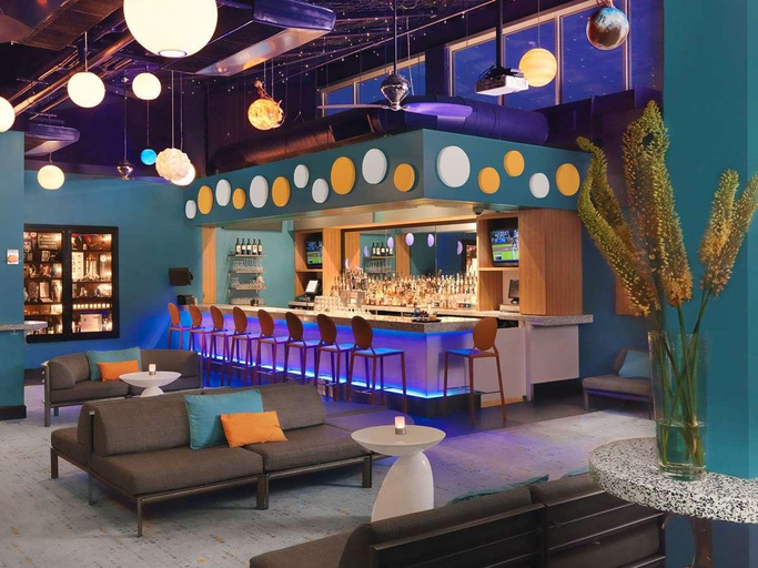 Public Area 3, Moonrise Hotel, Saint Louis