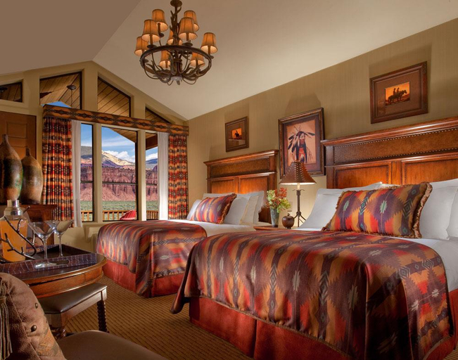 Public Area, Capitol Reef Resort, Wayne