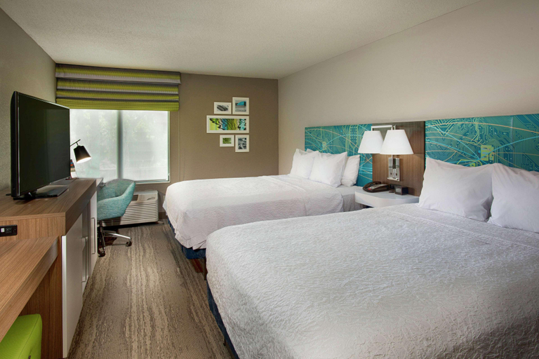 Bedroom 3, Hampton Inn Hilton Head, Beaufort