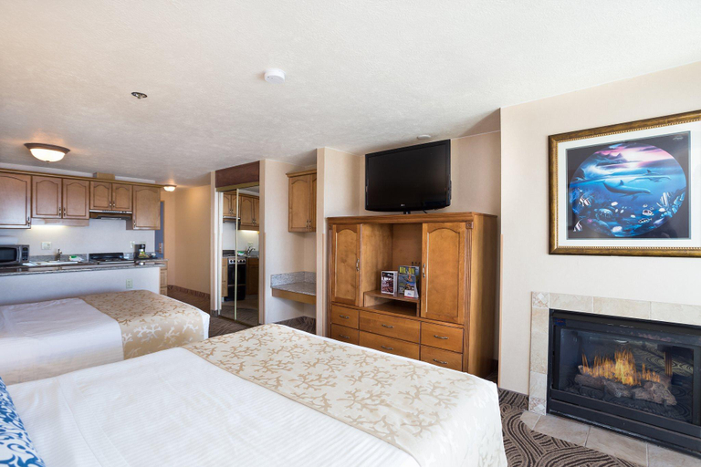 Bedroom 3, Promenade Inn & Suites Oceanfront, Clatsop