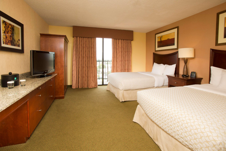 Bedroom 3, Embassy Suites by Hilton Tulsa I-44, Tulsa