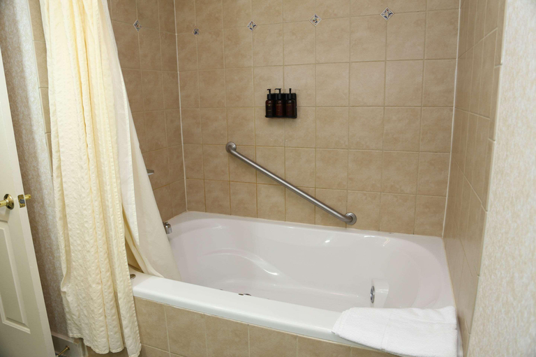 Bathroom 4, Bluebird Cady Hill Lodge, Lamoille
