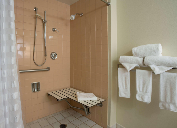 Bathroom 4, Embassy Suites Seattle Tacoma International, Tukwila