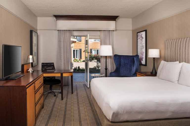 Bedroom 4, Hilton Wilmington/Christiana, New Castle