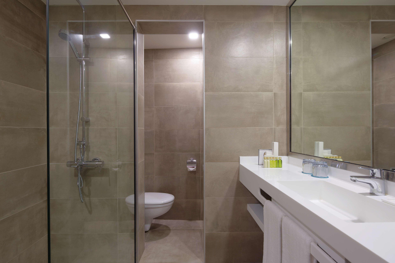 Bathroom 5, Occidental Sharjah Grand, Sharjah City