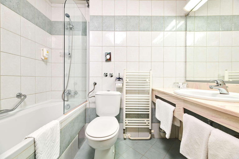 Bathroom 5, Hotel Aurora Plava Laguna, Umag