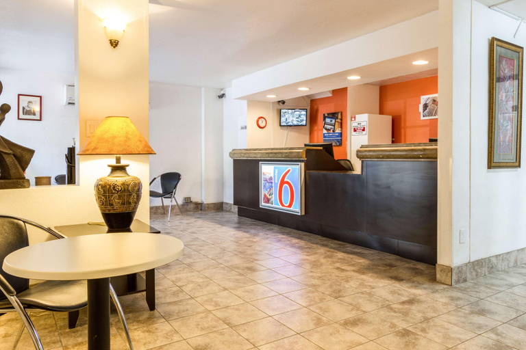 Public Area 2, Motel 6 Glendale, AZ, Maricopa