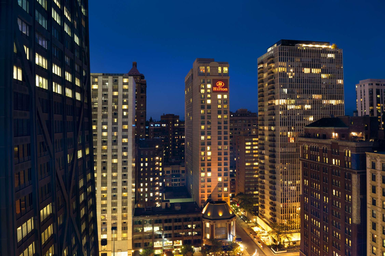 Exterior & Views 2, Hilton Chicago/Magnificent Mile Suites, Cook