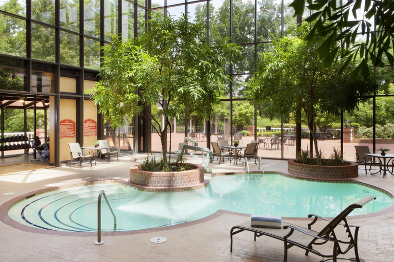 Sport & Beauty, Doubletree Hotel Charlottesville , Albemarle