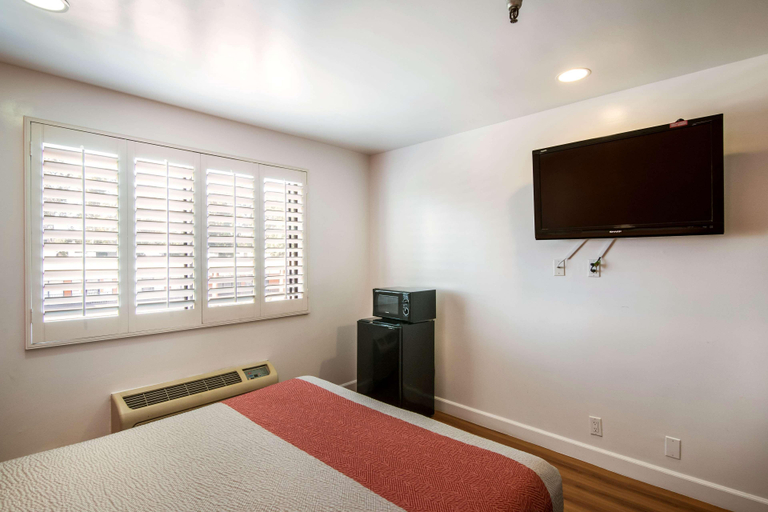 Bedroom 2, Rodeway Inn, Los Angeles