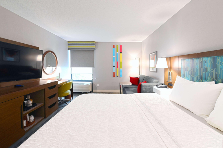 Bedroom 2, Hampton Inn Richmond-West, Henrico