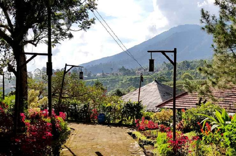 Exterior & Views 4, Villa Wood by Villa Istana Bunga, Bandung