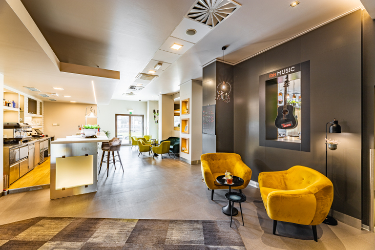 Public Area 3, ibis Plzen, Plzeň