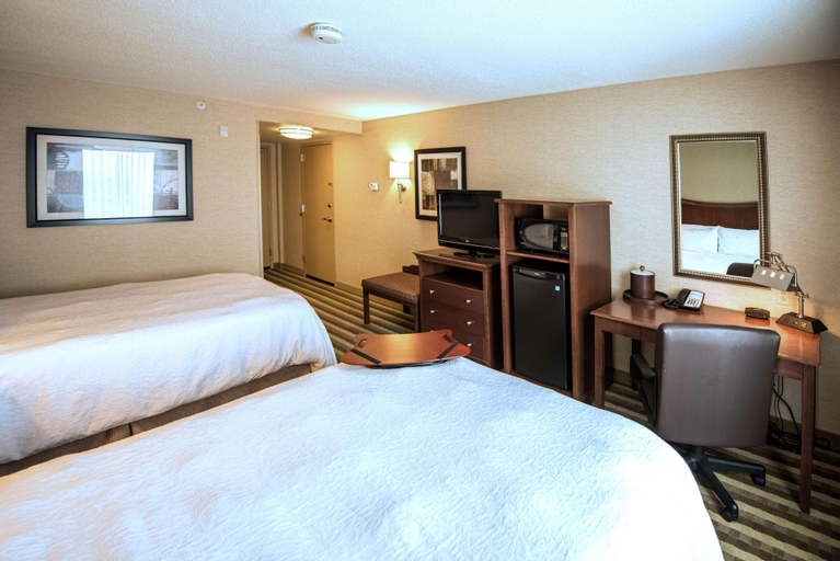 Bedroom 3, Hampton Inn Presque Isle, Aroostook