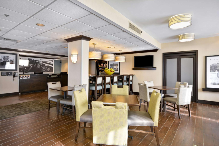 Public Area 2, Hampton Inn Detroit/Northville, Wayne